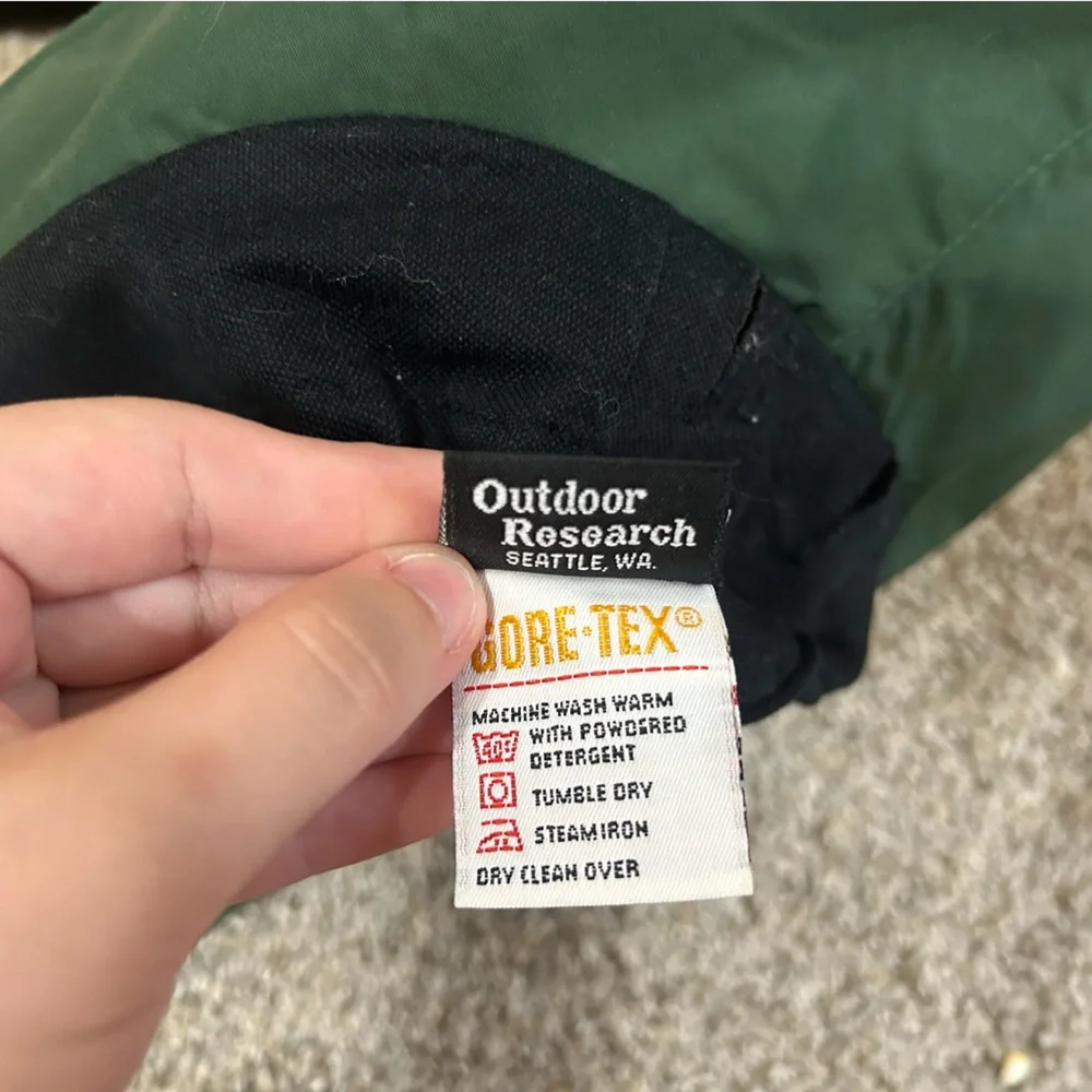 Outdoor Research Dark Green Bucket Hat OR Logo Gore-Tex Men's Size Medium Hiking